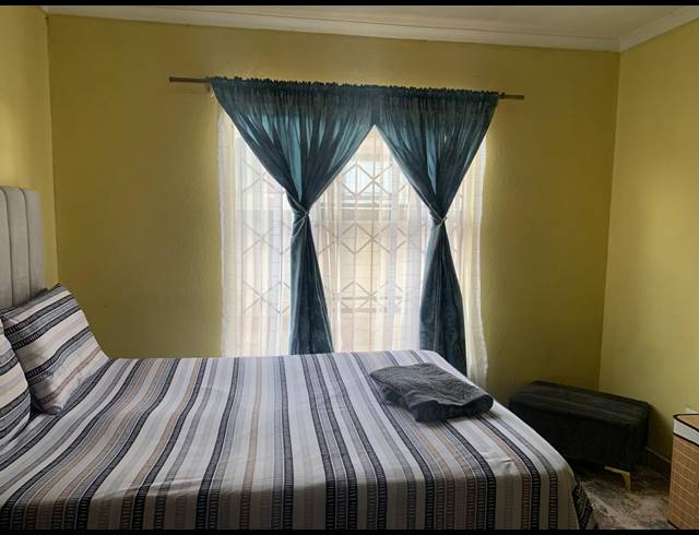 2 BEDROOM HOUSE FOR SALE IN VANDERBIJLPARK CE 3